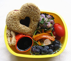 Speedy sandwich lunch for toddler