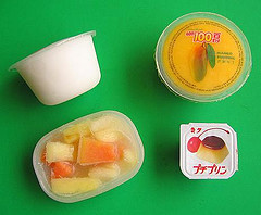 Frozen fruit and jellies for packed lunches