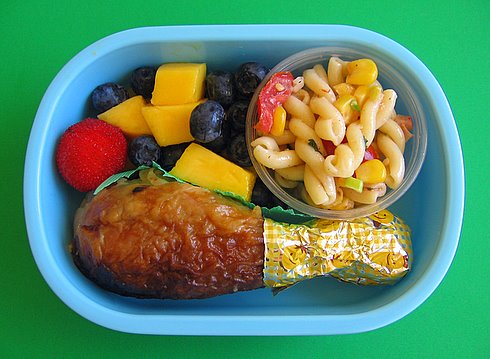 Chicken drumstick box lunches