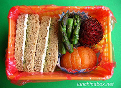 Rambutan & sandwich lunch for preschooler