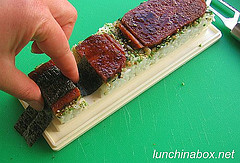 How to make spam musubi (#13 of 21)