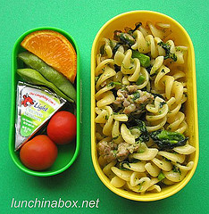 Sausage & broccoli rabe pasta lunch for preschooler