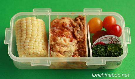 Shepherd's pie bento lunch for preschooler (2)