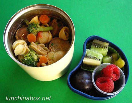 Shells & cheese bento lunch for preschooler