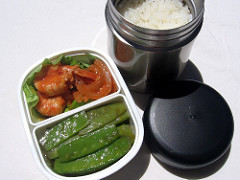 Shrimp and snow peas lunch